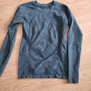 Compressive long sleeve